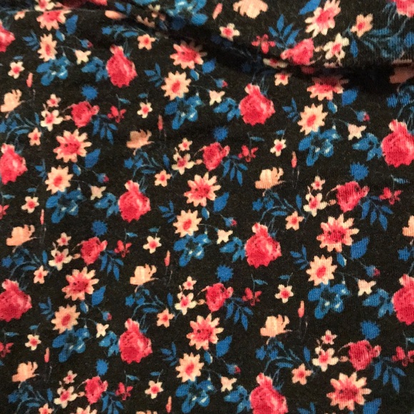 Charlotte Russe skirt - Picture 4 of 5